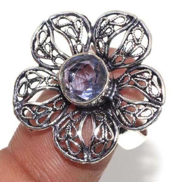 Hand Crafted Jewelry - Amethyst gemstone, 925 silver ring, flower ring